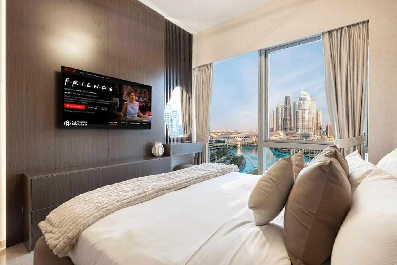 New Burj Khalifa And Fountains View Luxury Apt Dubai