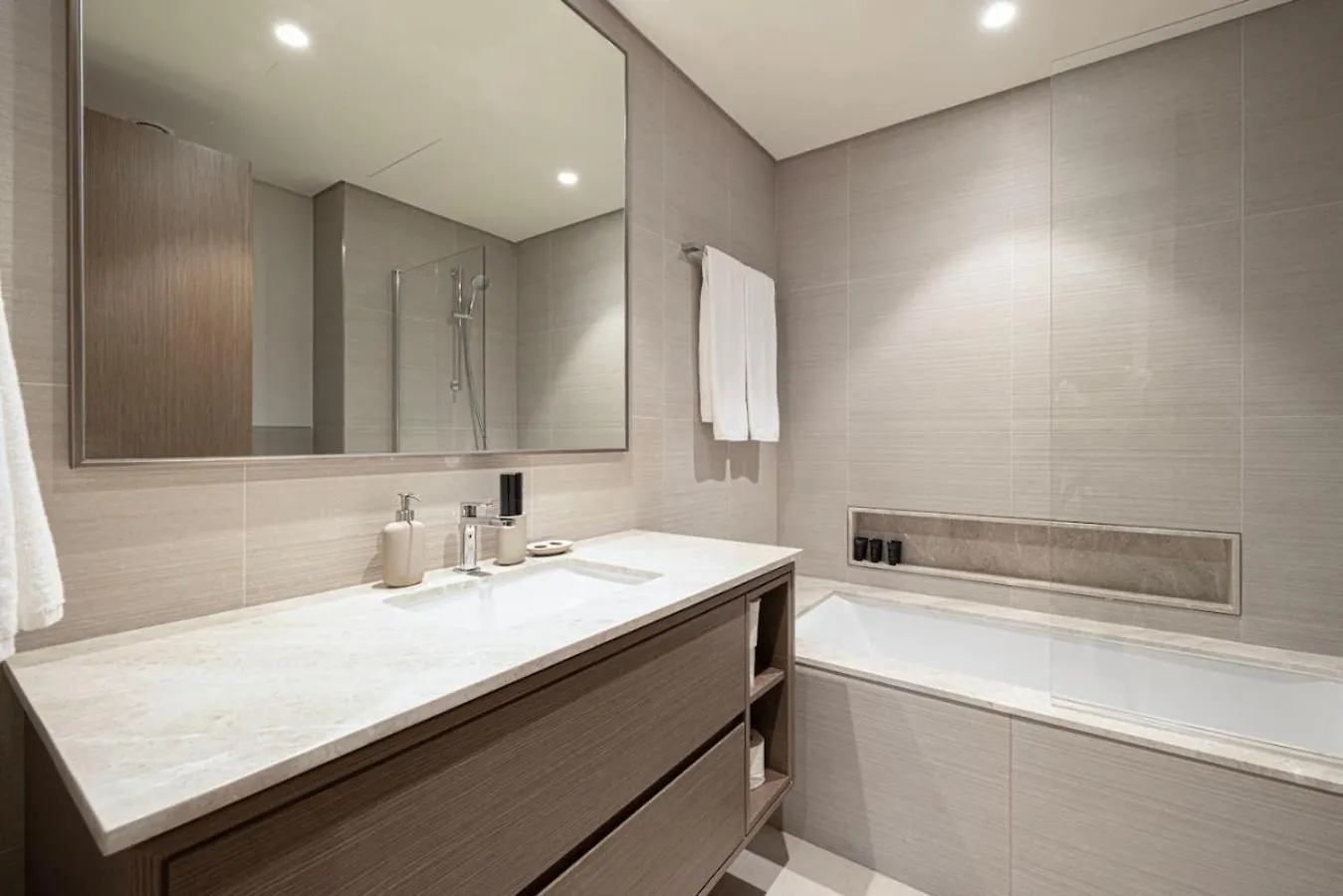 Apartment New Burj Khalifa And Fountains View Luxury Apt Dubai