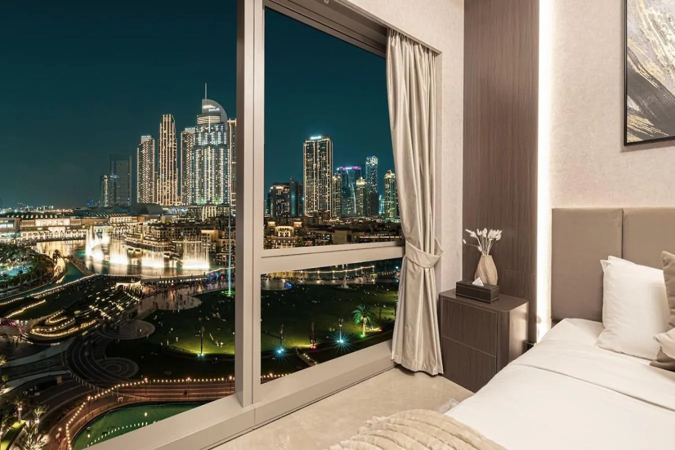 New Burj Khalifa And Fountains View Luxury Apt Dubai